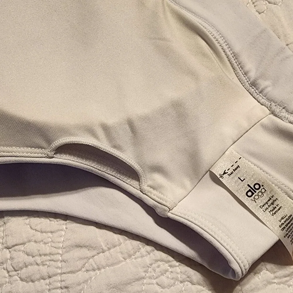ALO Yoga Airbrush Suspension Bra Size L White EUC - Picture 6 of 12